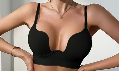 Seamless lifting bra